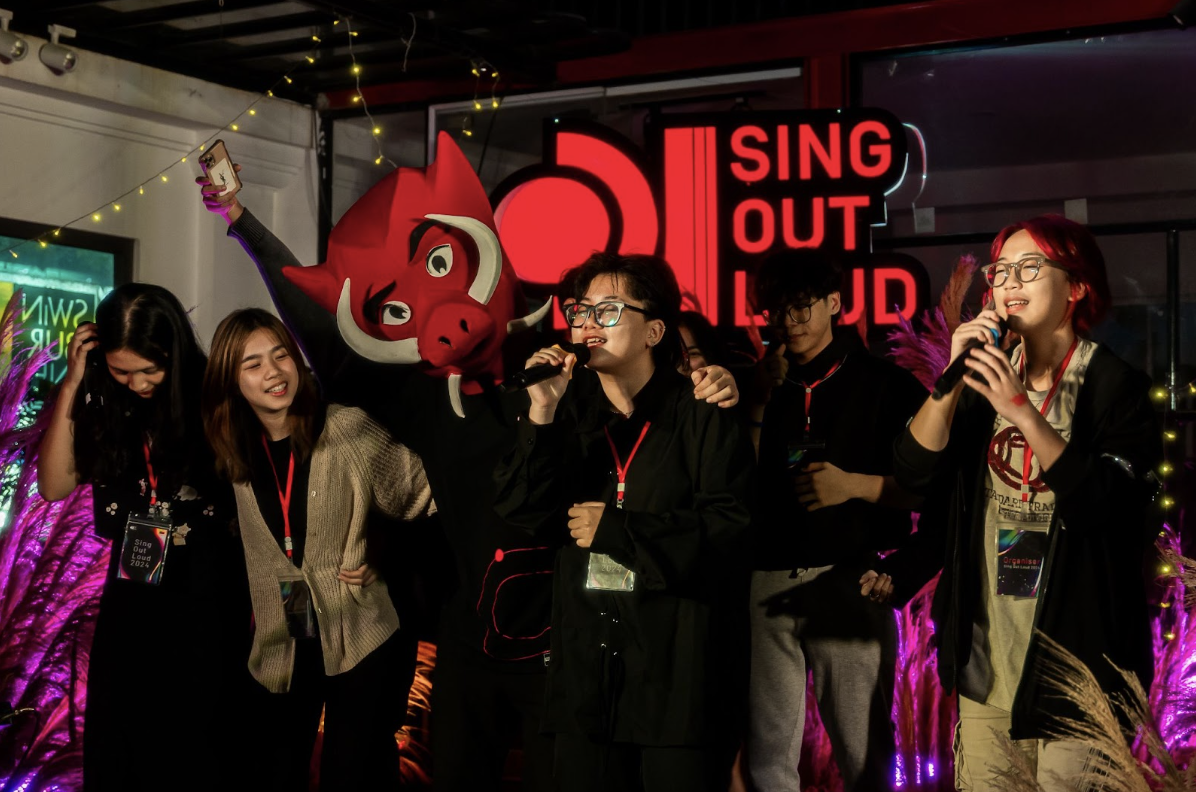 Music Show lần thứ 2 tại Hà Nội đã khuấy động khán giả trẻ với concept " Đồng Quê " 7 Cuối cùng, Music Show Hà Nội đã khép lại trọn vẹn với ca khúc “Vì tôi còn sống”, được trình diễn bởi TOP 9 Sing Out Loud mùa 2 - Ánh Vân và ban tổ chức chương trình