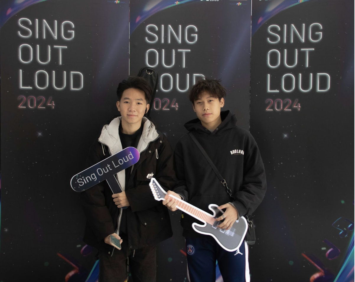 GẦN 200 THÍ SINH TRÊN TOÀN QUỐC ĐẾN THAM DỰ VÒNG THỬ GIỌNG SING OUT LOUD 2024 11 Một trong những thí sinh có bạn thân đi cùng ủng hộ.